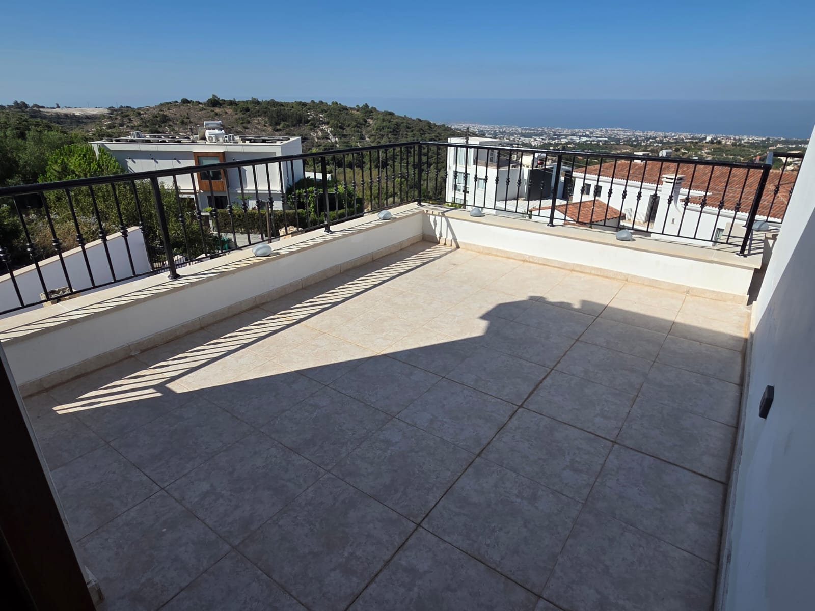 4 Bedroom Detached House for sale in Tsada