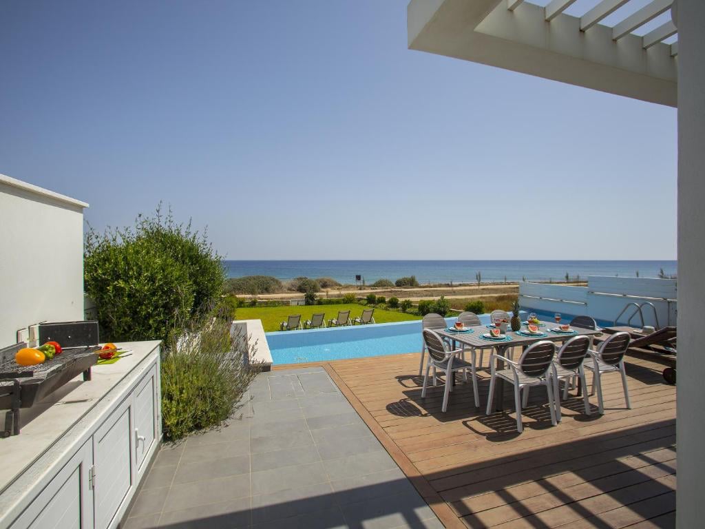 5 Bedroom Seafront villa in Protaras