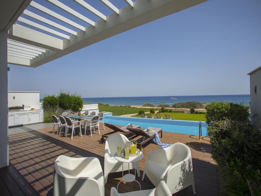 5 Bedroom Seafront villa in Protaras