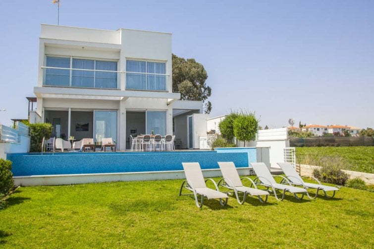 5 Bedroom Seafront villa in Protaras