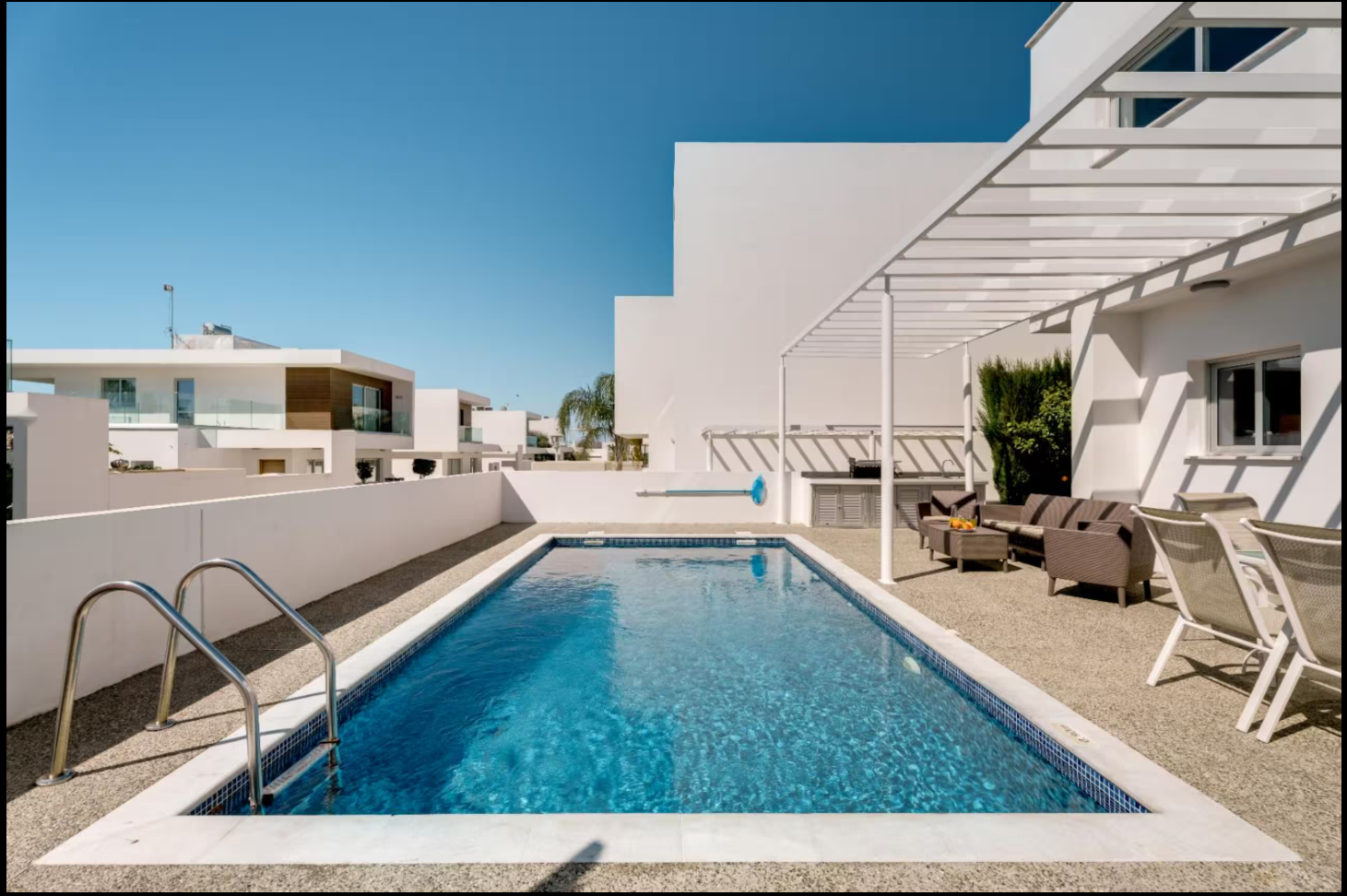 3 BEDROOM VILLA FOR SALE