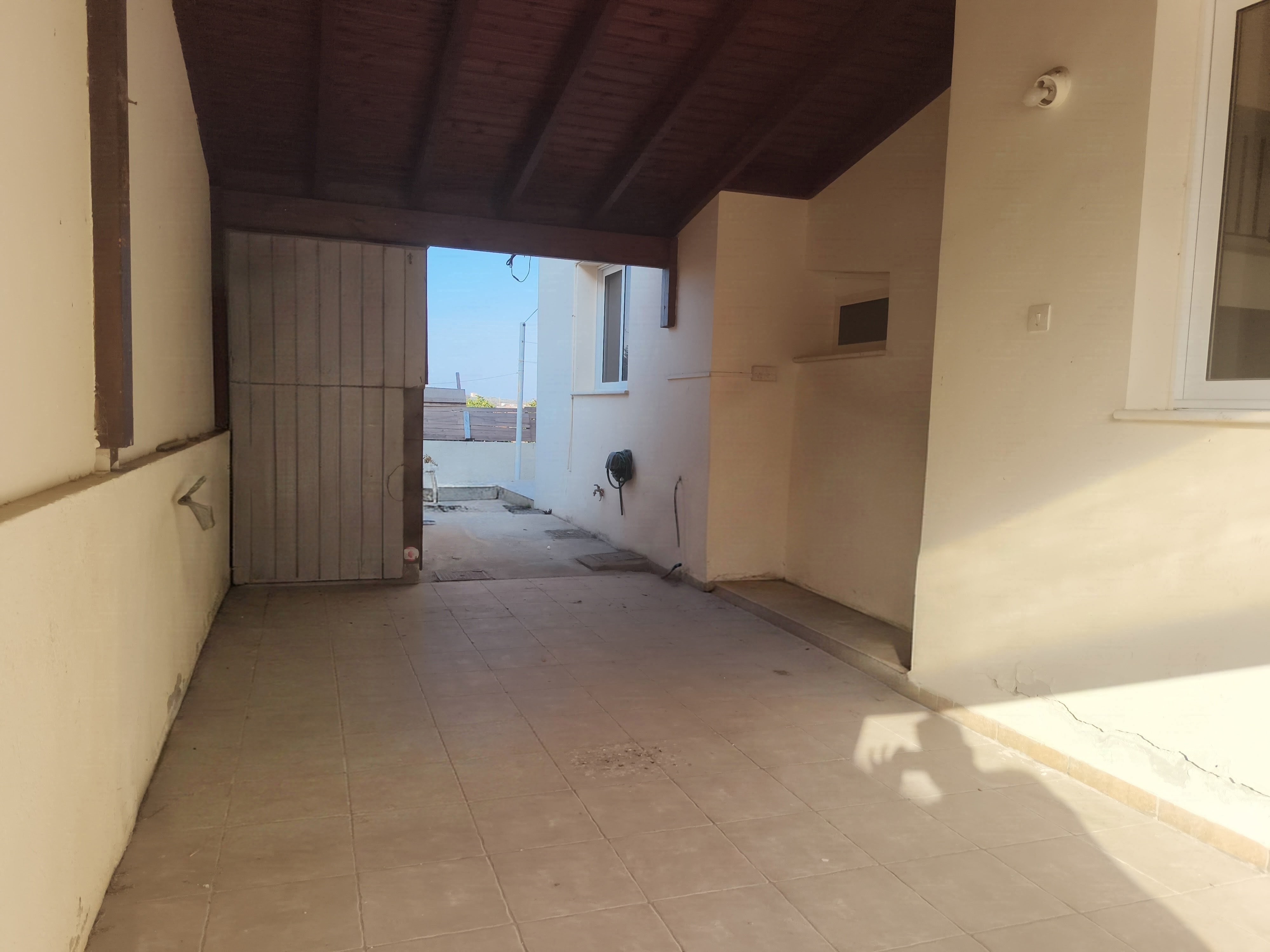 House (Renovation Necessary)