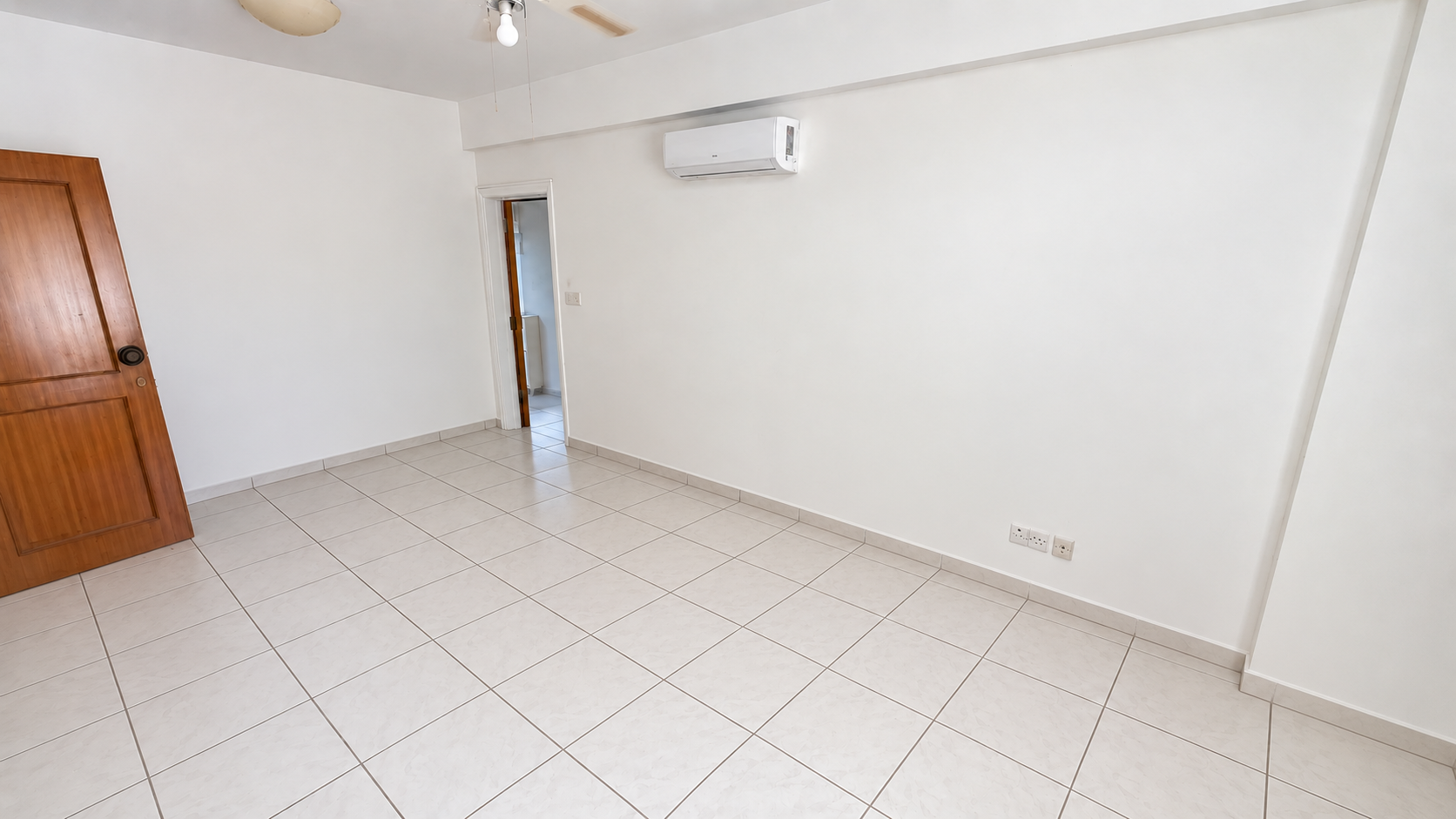 3 Bedroom Apartment Neapolis