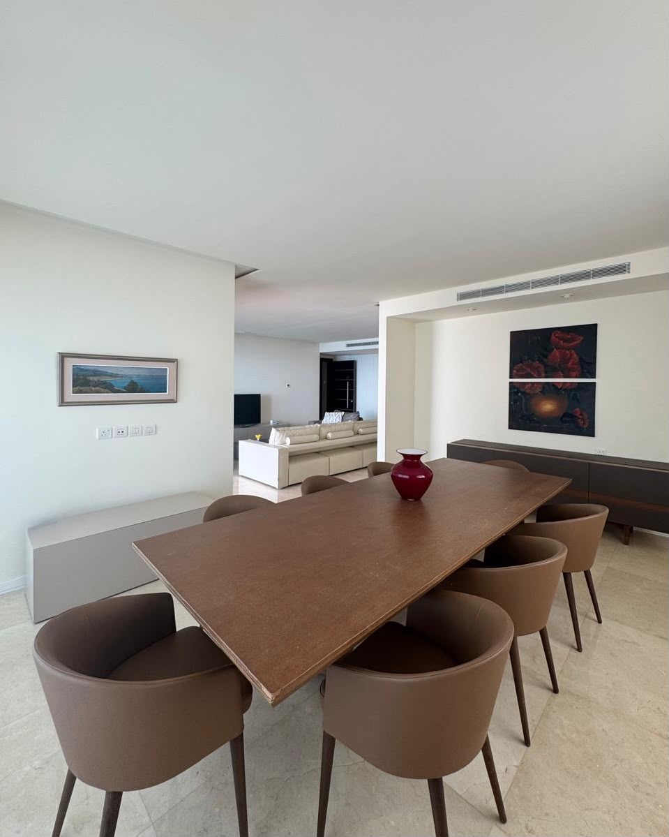 4 Bedroom Luxury Apartment, Neapolis, Limassol