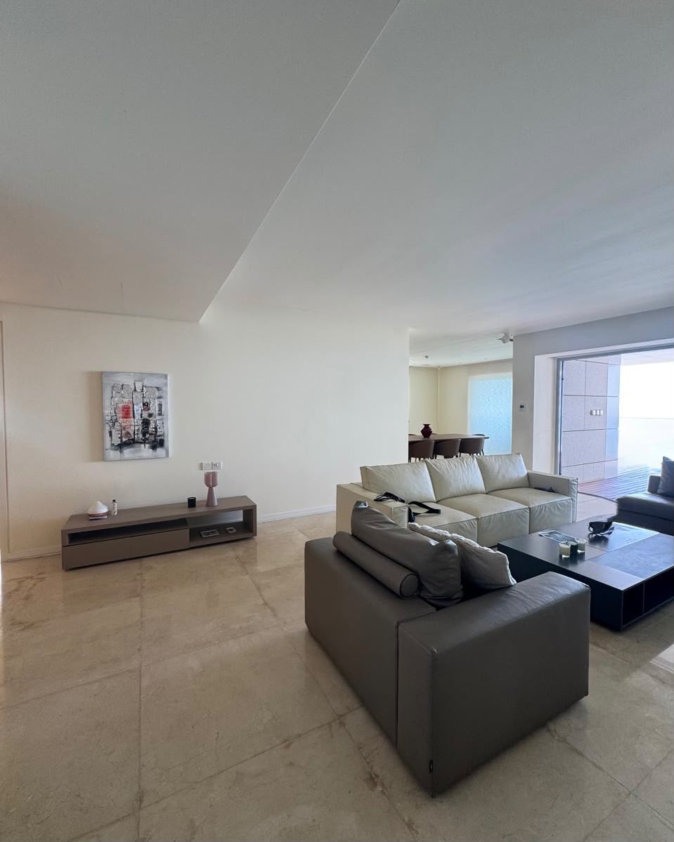 4 Bedroom Luxury Apartment, Neapolis, Limassol