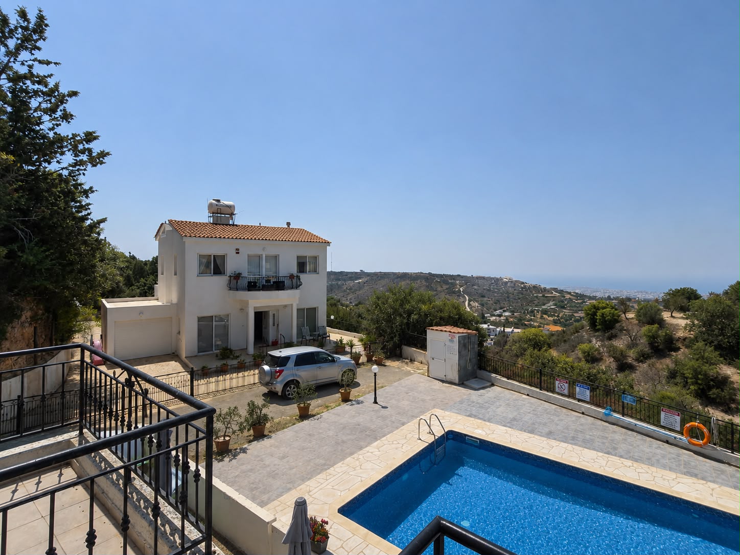 House in Armou - Image 2