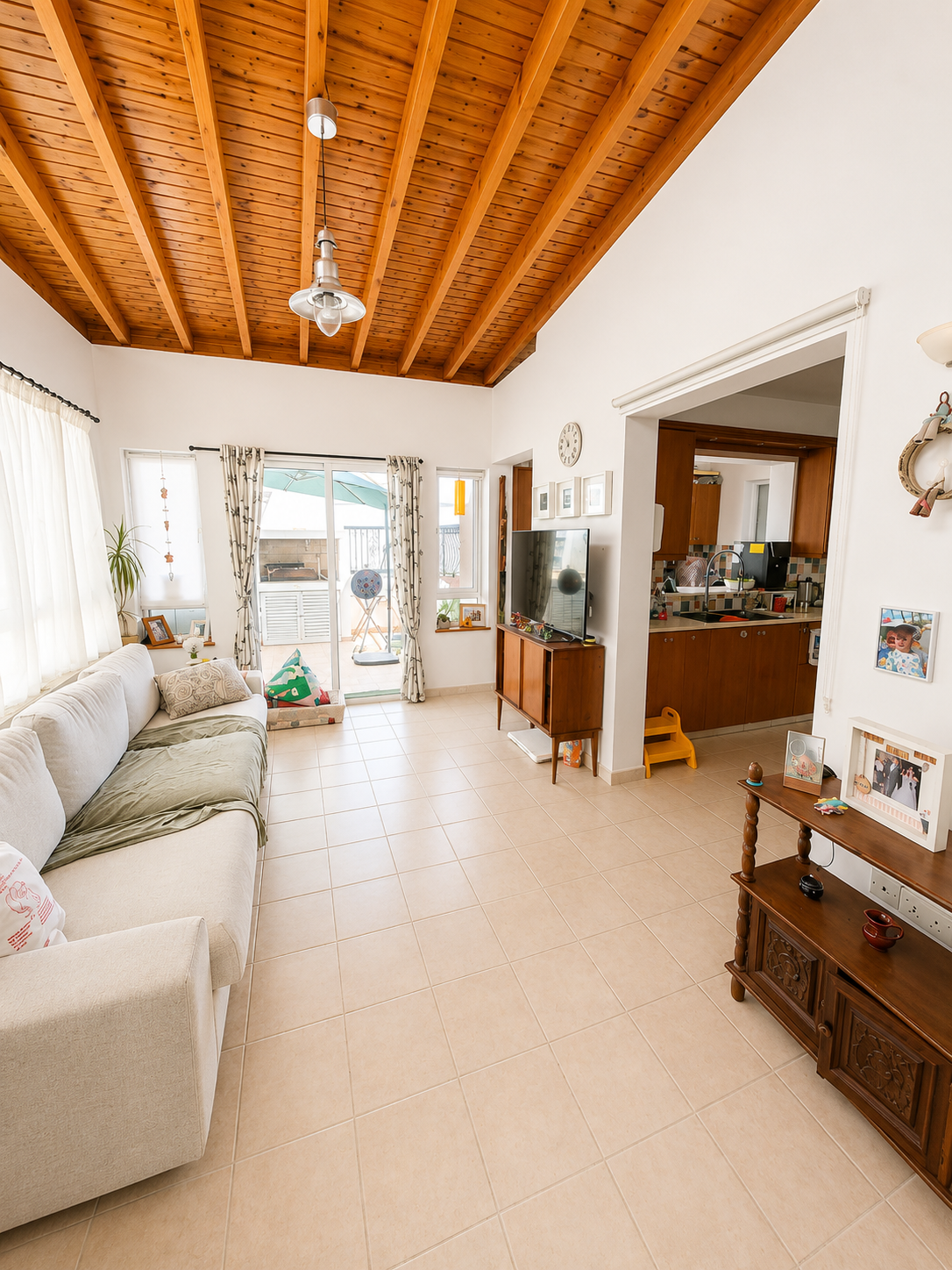 Spacious Apartment with Large Veranda in Chrysopolitissa, Larnaca