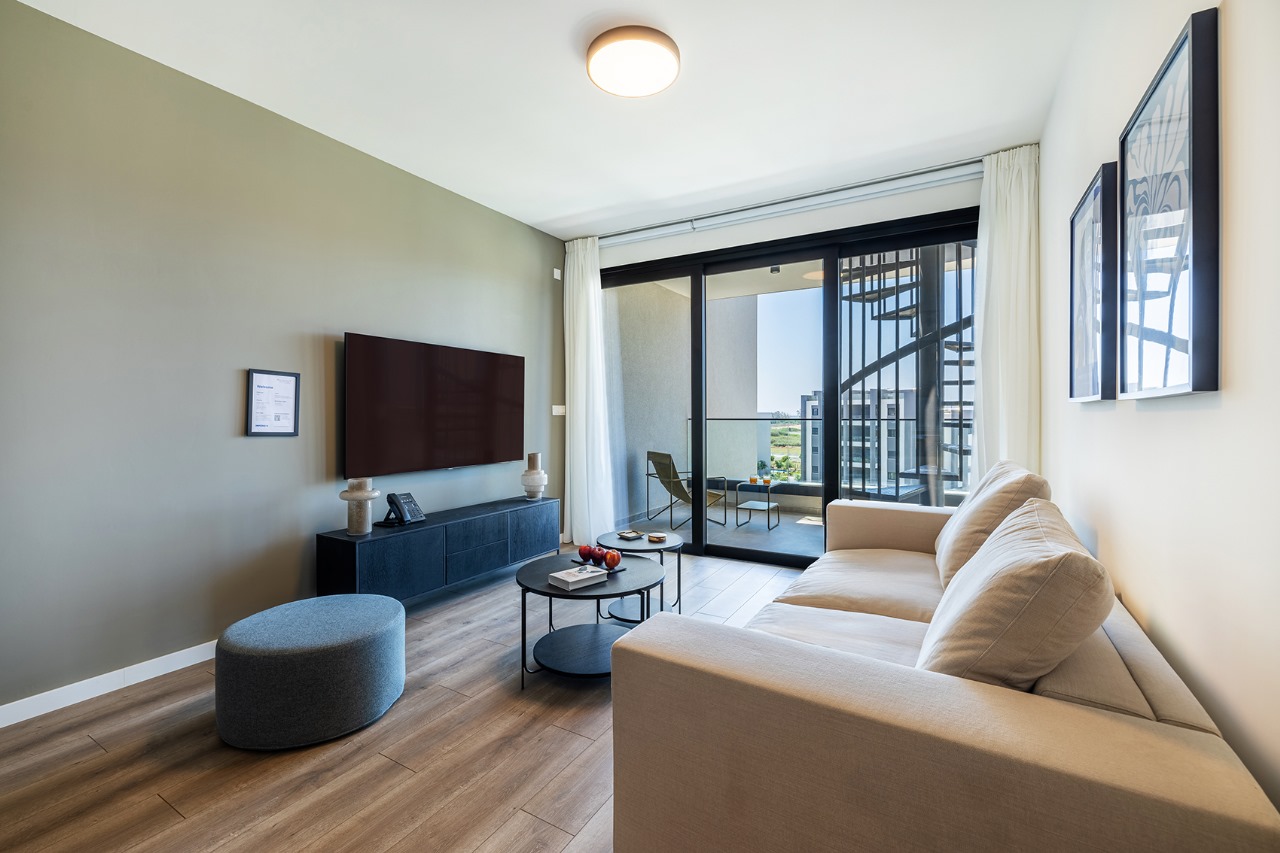 1 Bedroom Penthouse with Roof Garden
