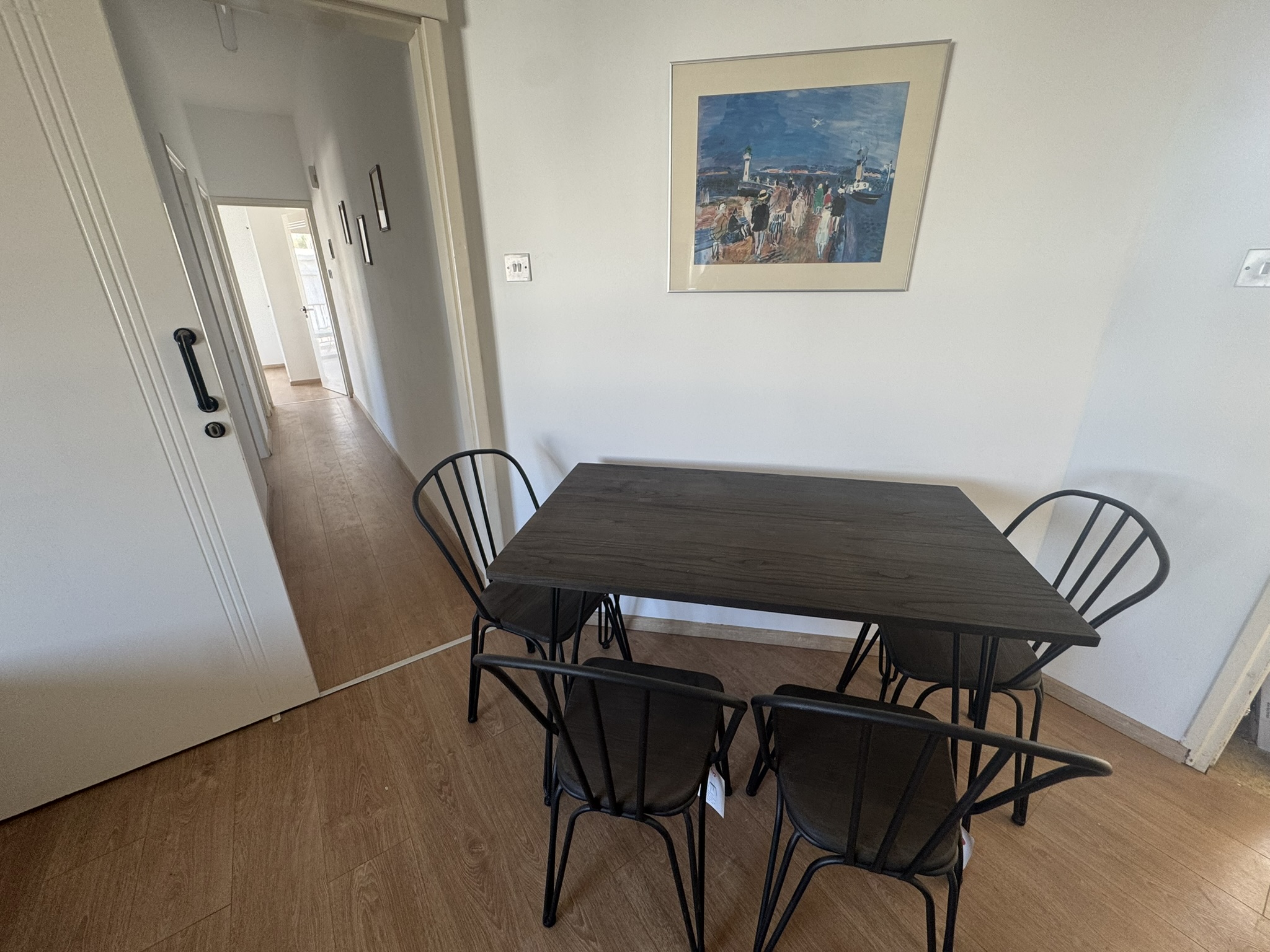 2 BEDROOM FLAT WITH PARTIAL SEA VIEW