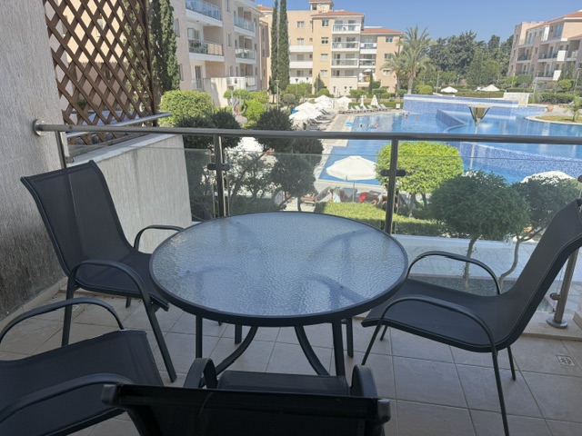 2  Bedroom 2 Bathroom Universal 
