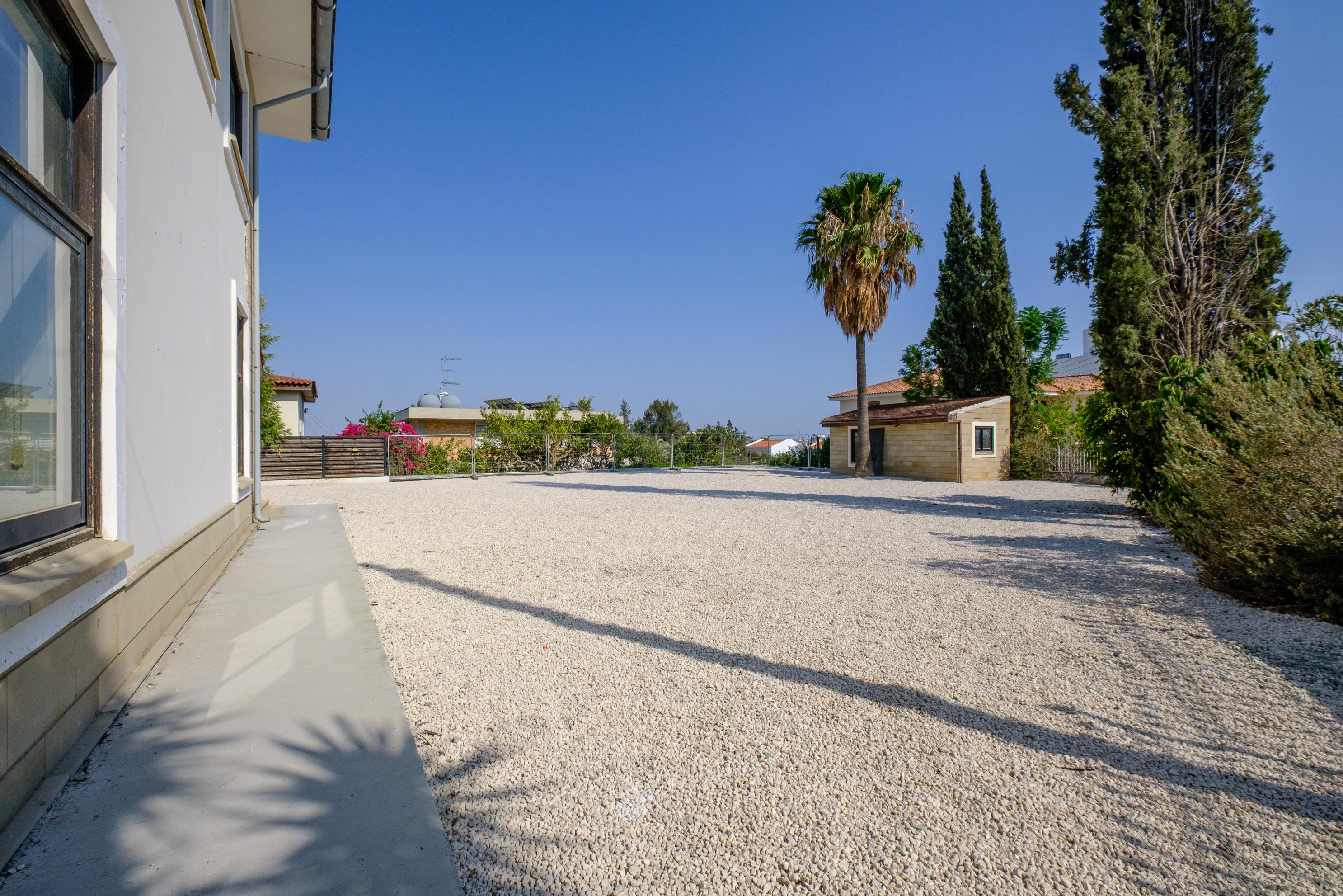 4 bedroom house in Agios Vasileios, Strovolo