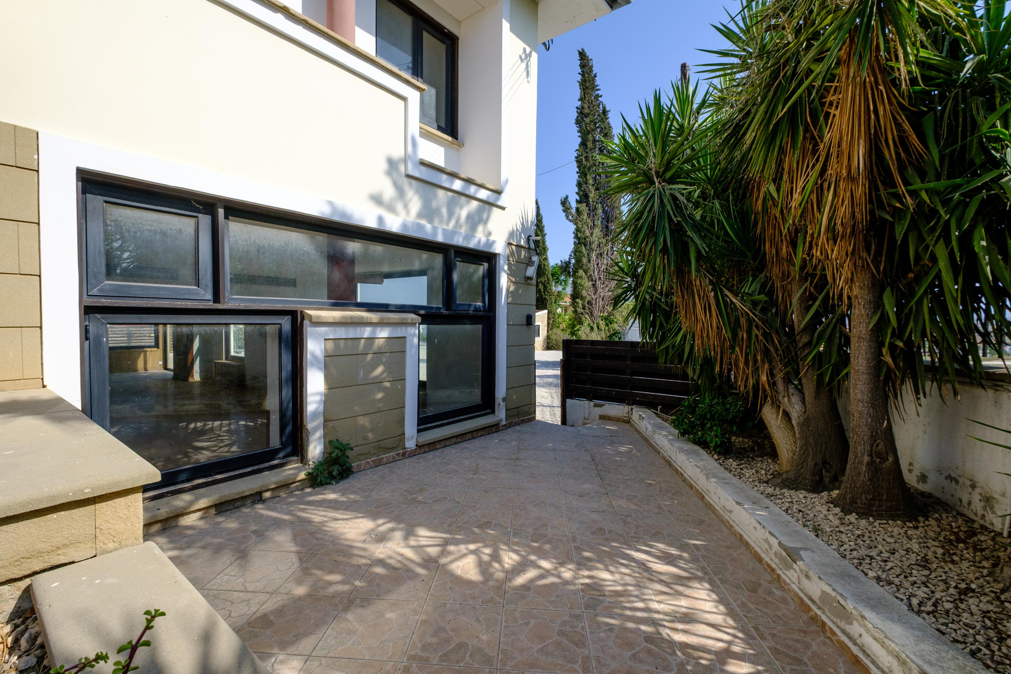 4 bedroom house in Agios Vasileios, Strovolo