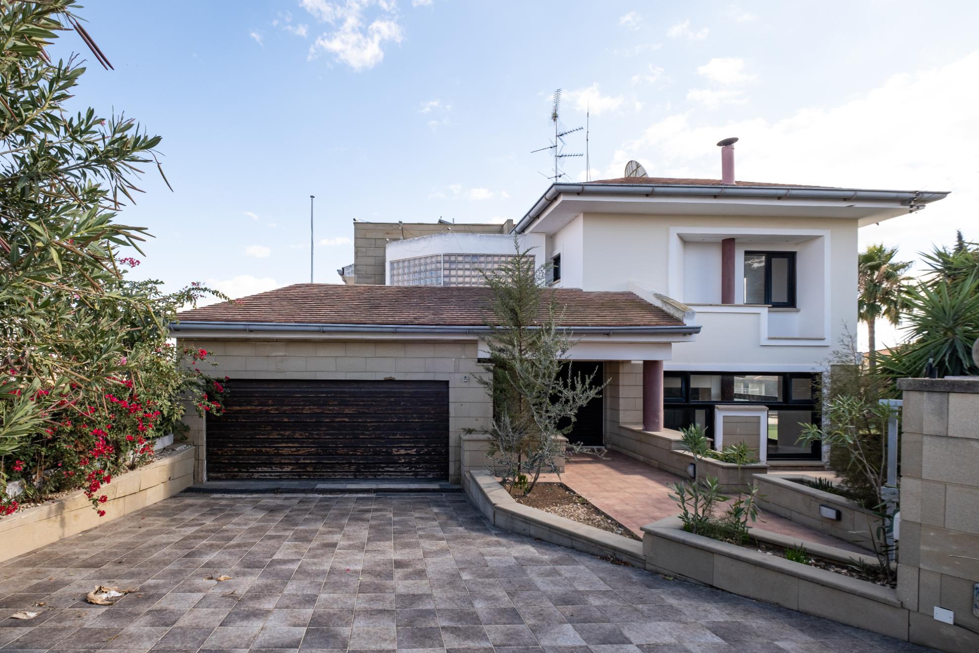 4 bedroom house in Agios Vasileios, Strovolo