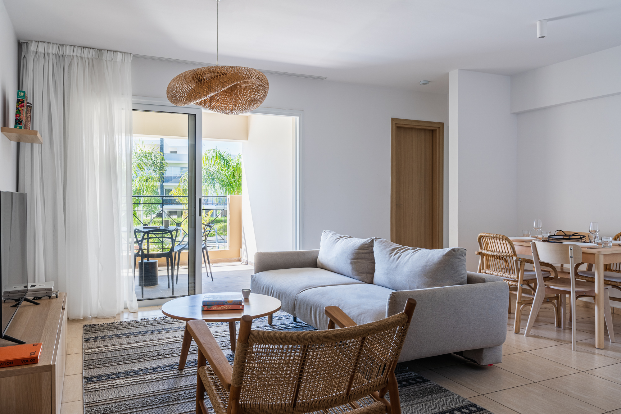 2 Bedrooms unit (with unique view)