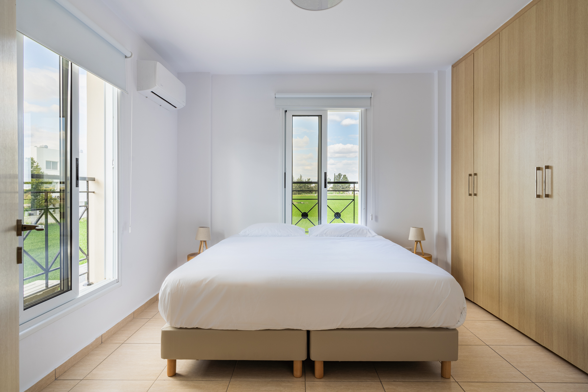 2 Bedrooms unit (with unique view)