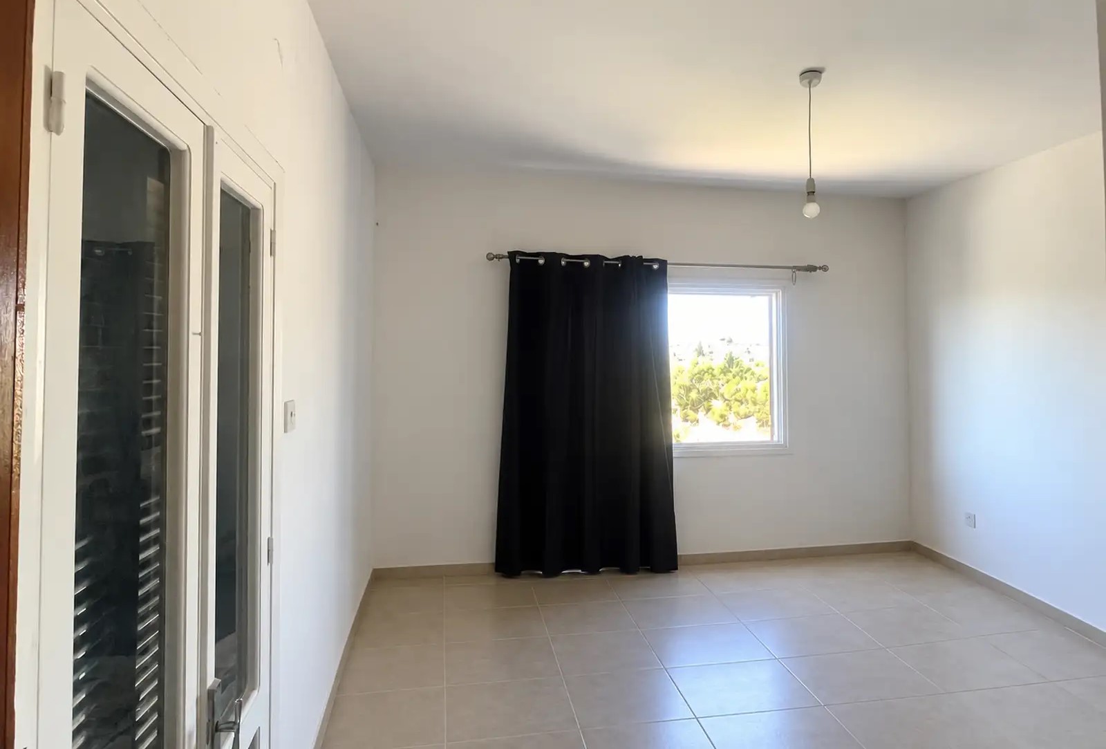 For Sale | 1-Bedroom Apartment with Sea Views in Agios Tychonas