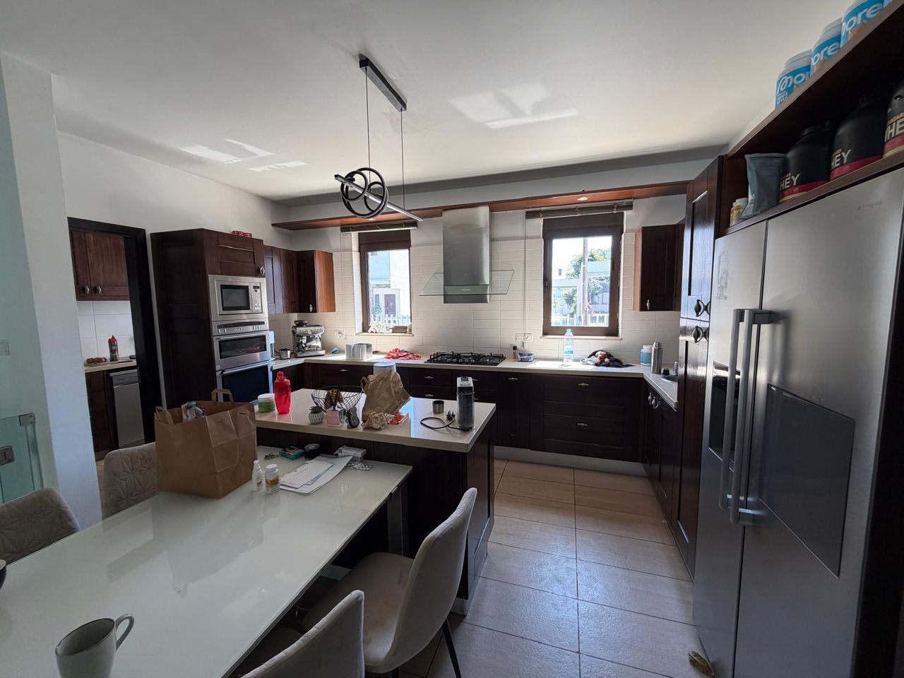 Five Bedroom Villa in Aradippou