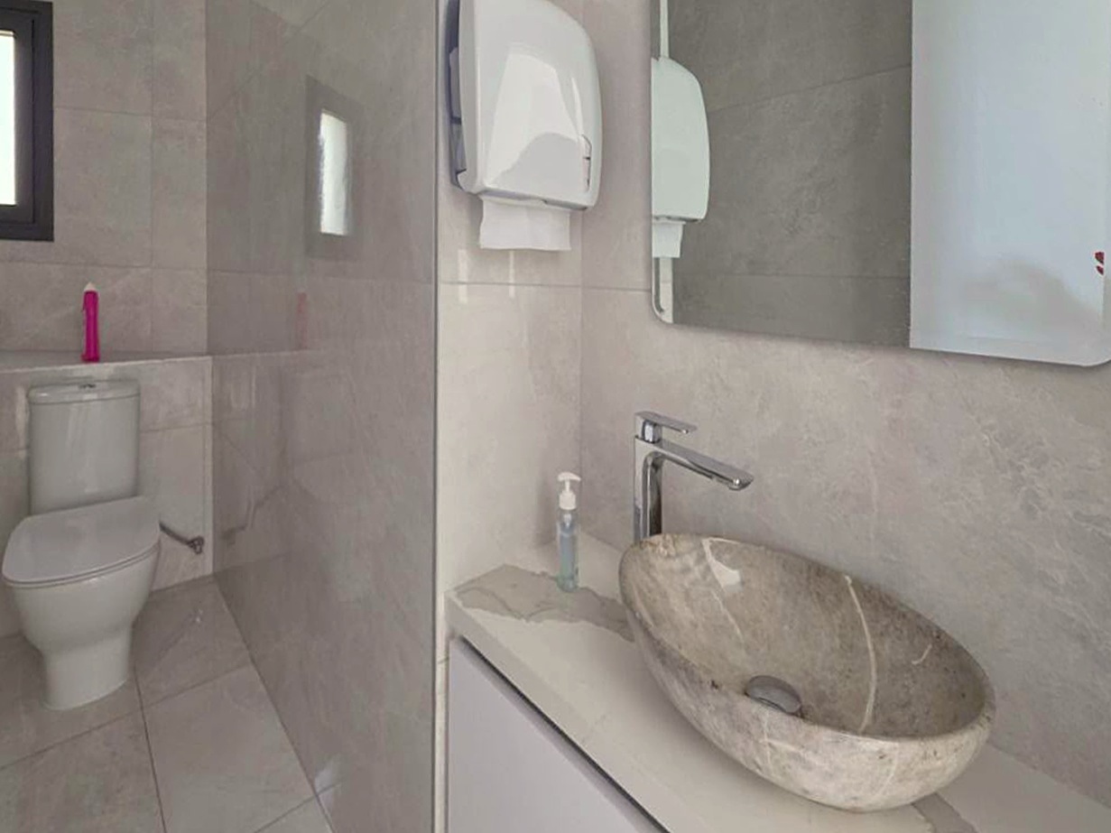 4-bedroom villa in Germasogeia
