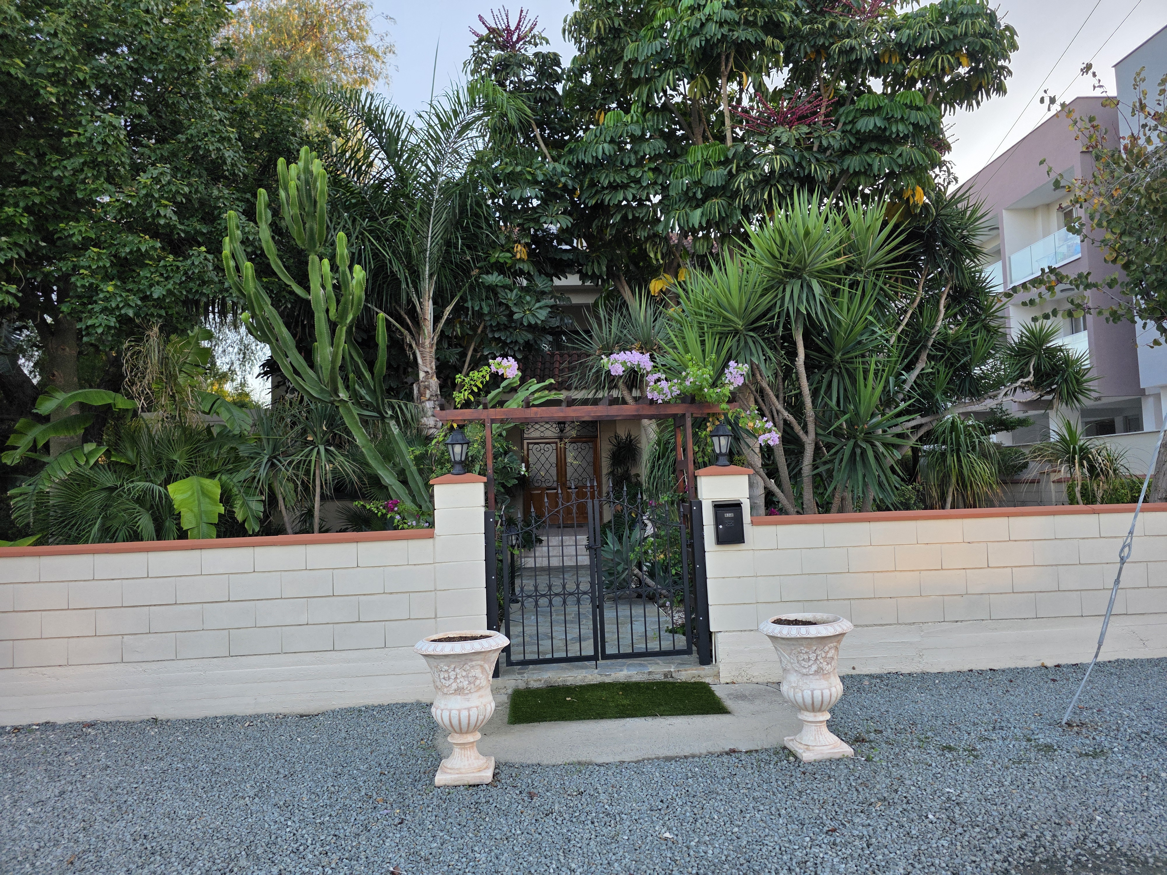 Large plot, with four bedroom, plus attic, house in Livadia