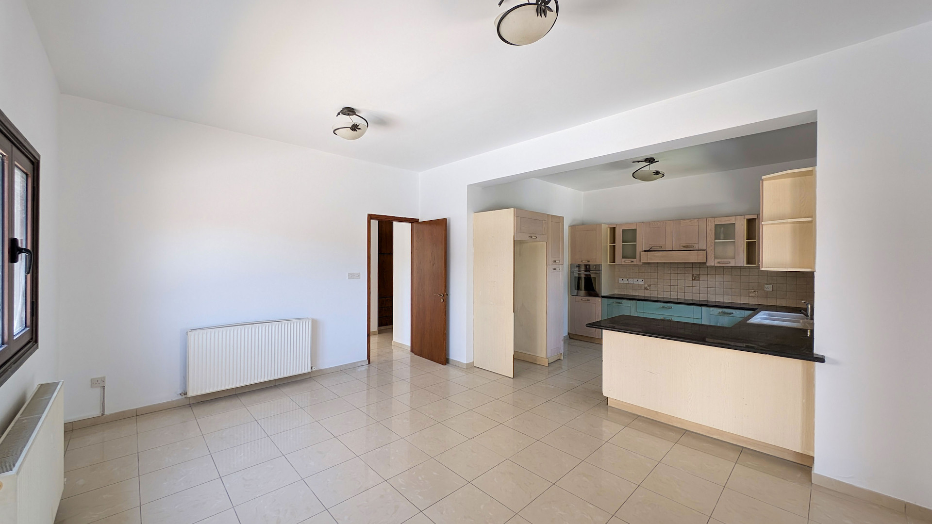 Three-Bedroom House with Attic in Agia Paraskevi