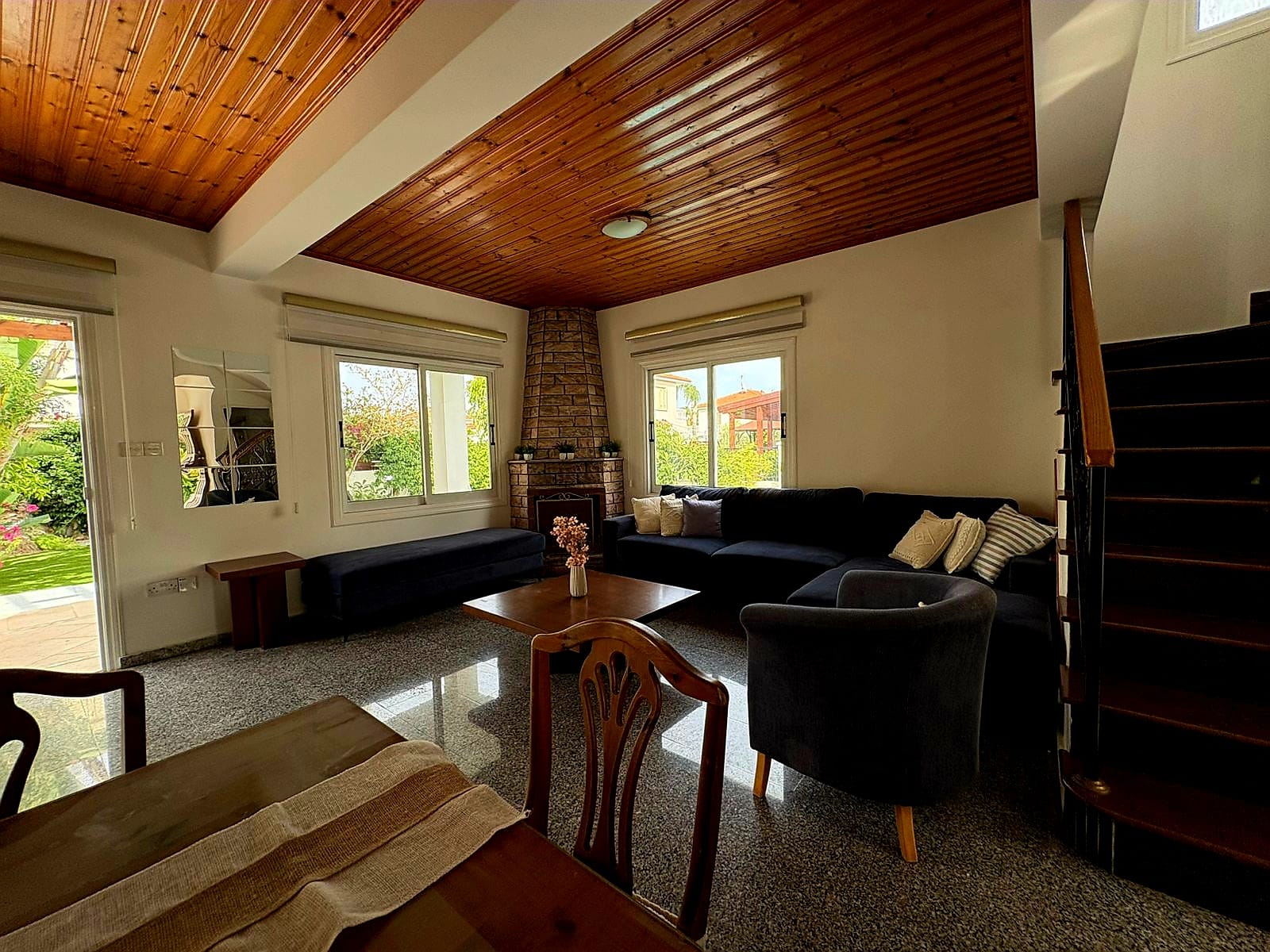 Three Bedroom House with Private Pool Close to the Beach, Pervolia