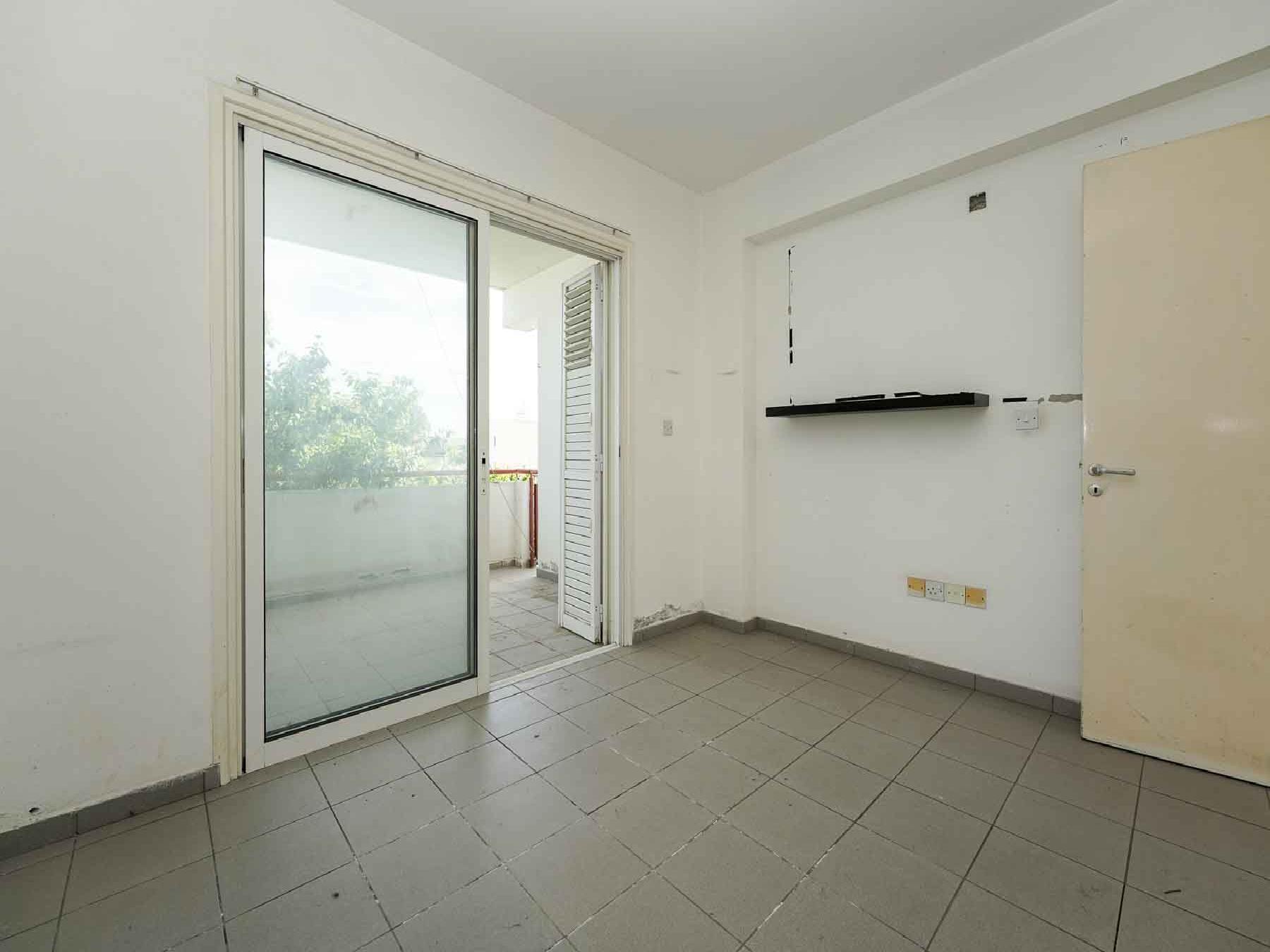 One-Bedroom Apartment in Lakatamia