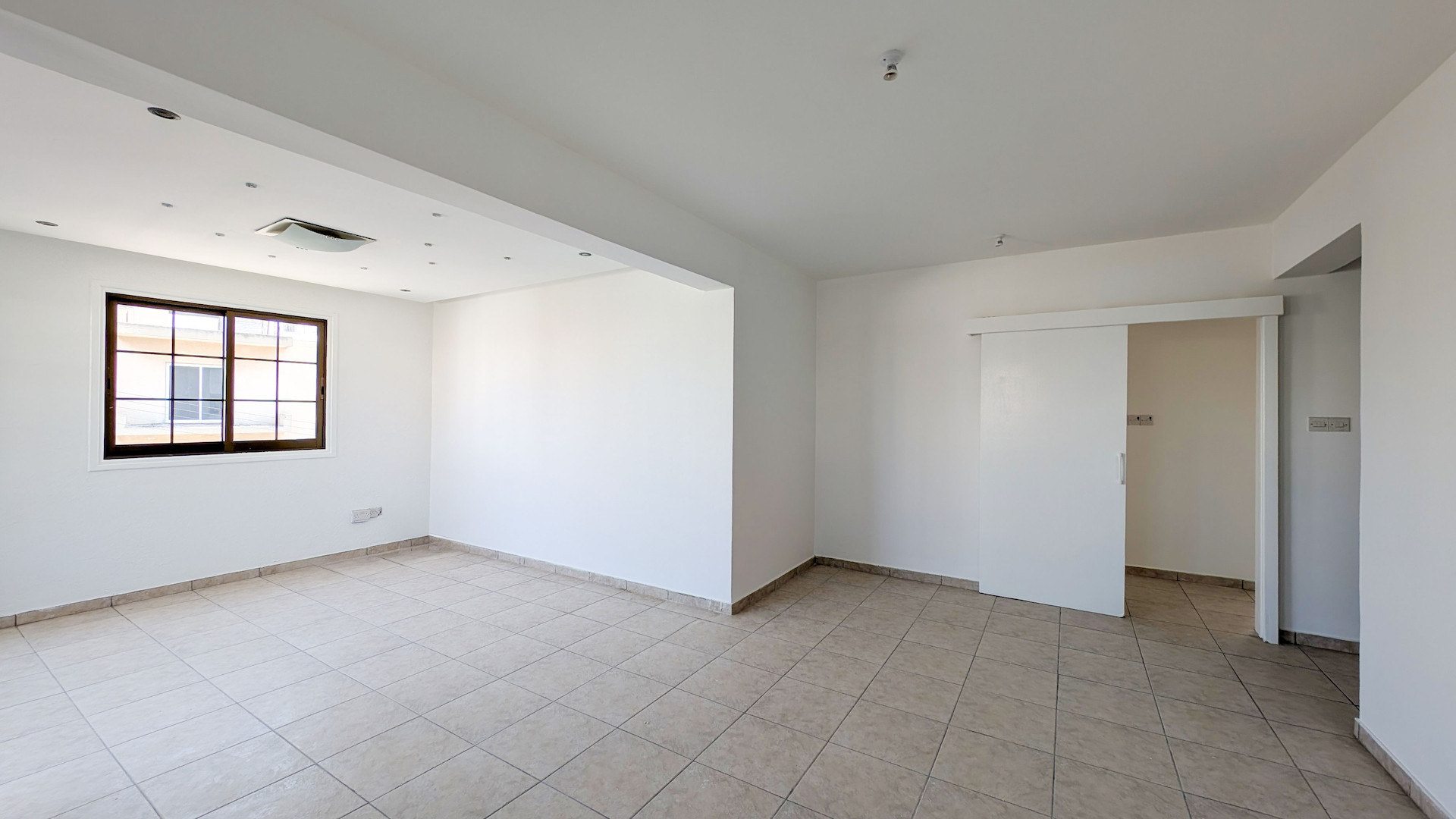 3-Bedroom Apartment in Panagia
