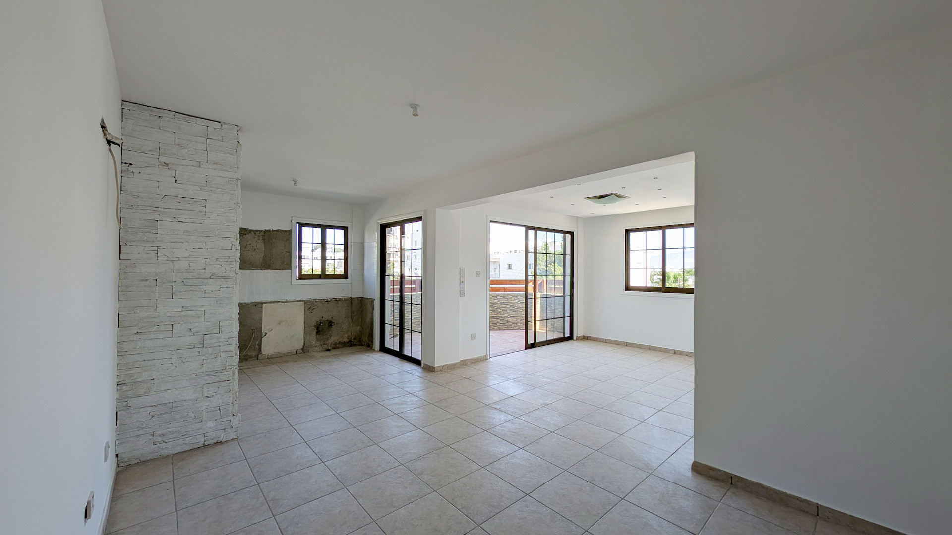 3-Bedroom Apartment in Panagia