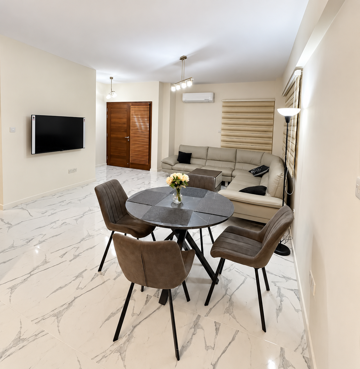 For Sale , 2 Bed-Ground Floor Apartment in Agia Zoni , Limassol 