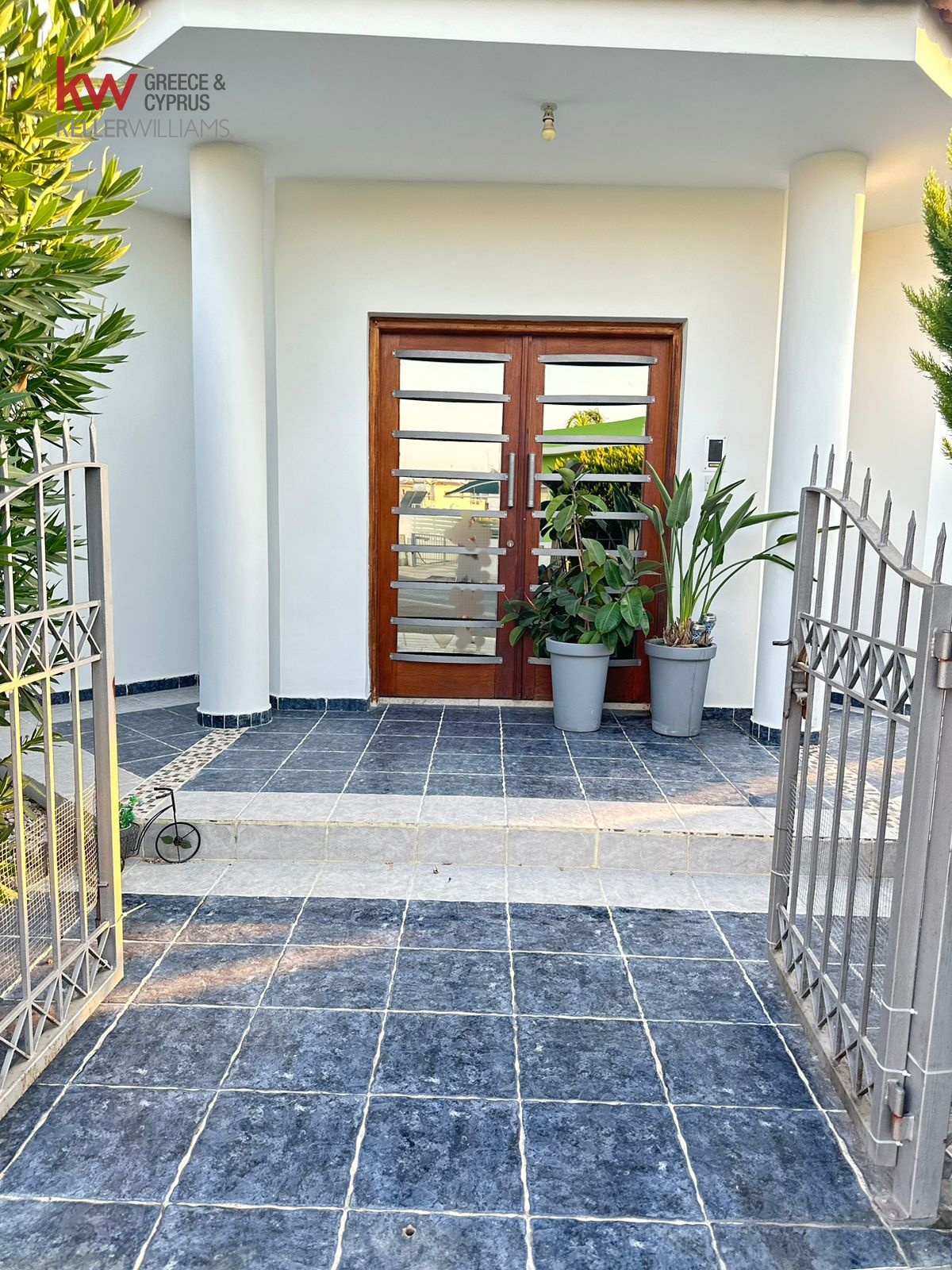 For sale, Strovolos, Semi-detached 204 sqr.m.