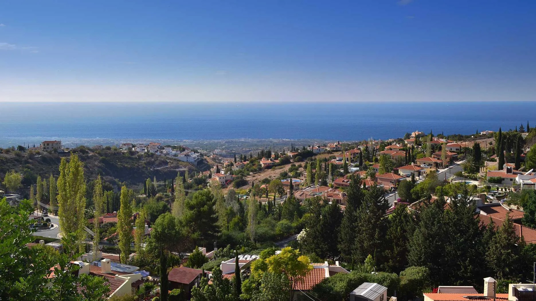 5 Bedroom Villa For Sale in Tala