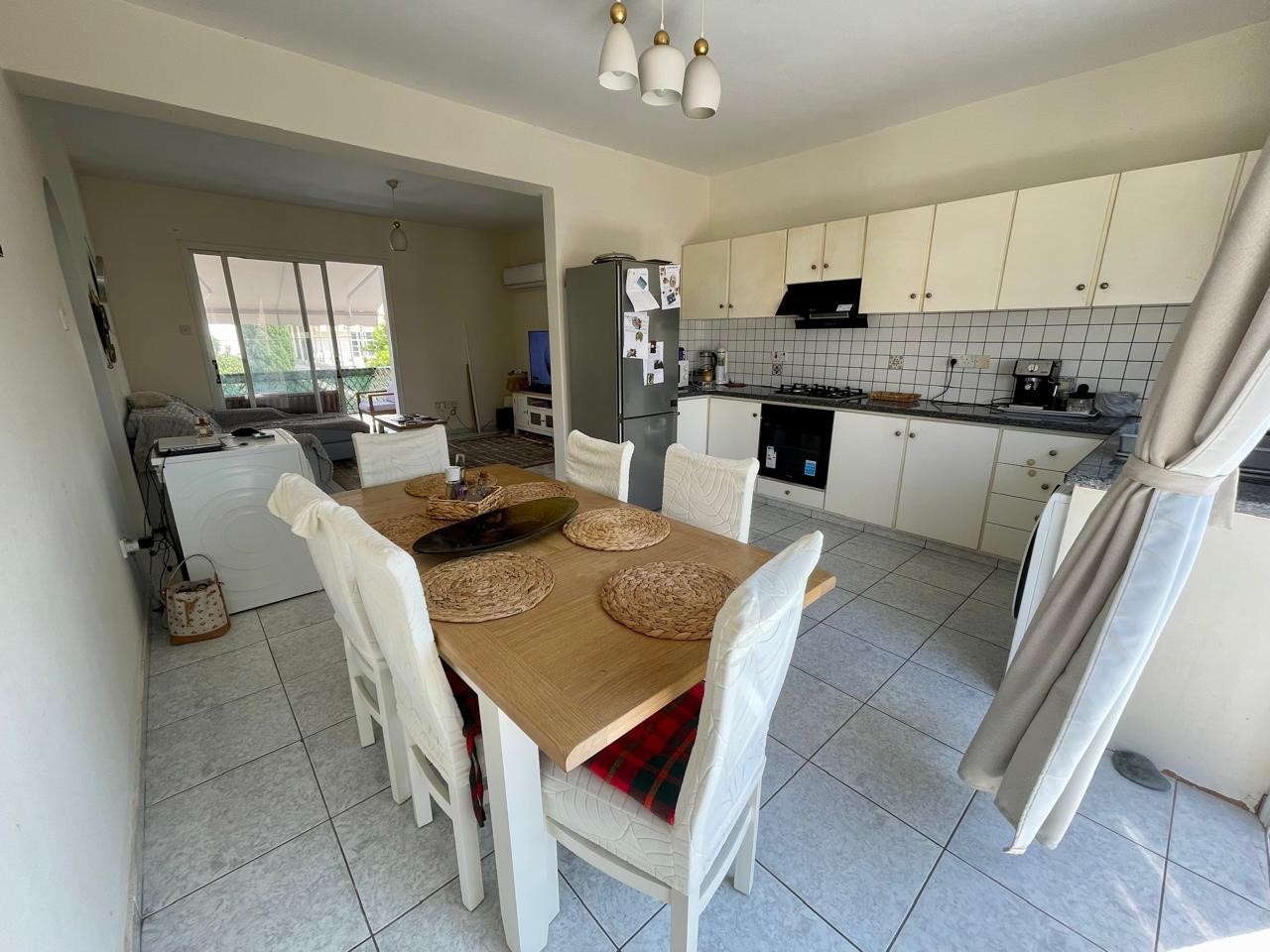 2 Bedroom Apartment For Sale in Universal Pafos