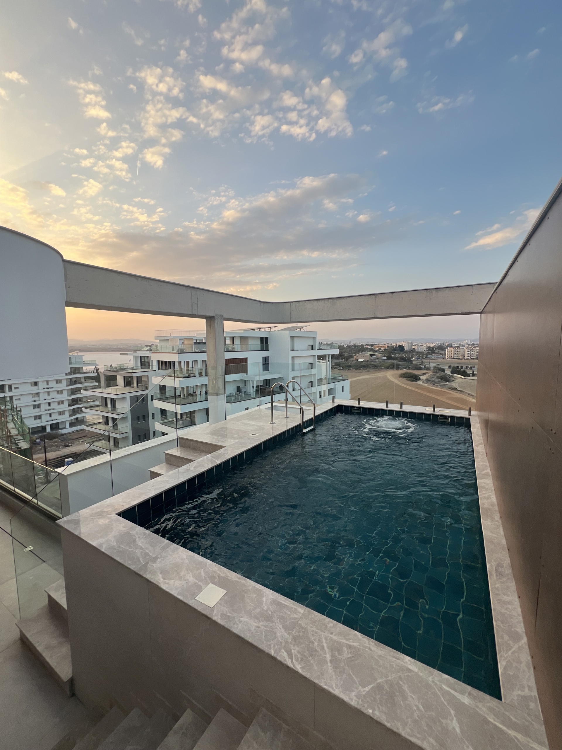 Brand New Three Bedroom Penthouse in Makenzy