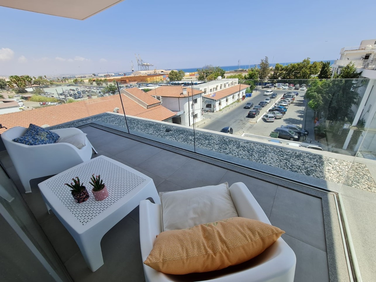 Luxury two bedroom apartment in Larnaca City Center