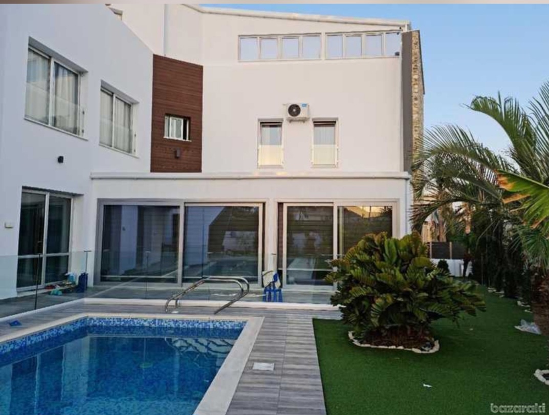 For sale, Oroklini (Voroklini), Detached house 280 sqr.m.