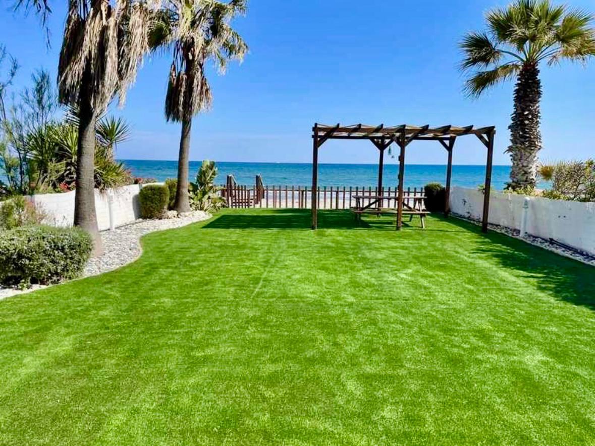 Beachfront Villa, Meneou