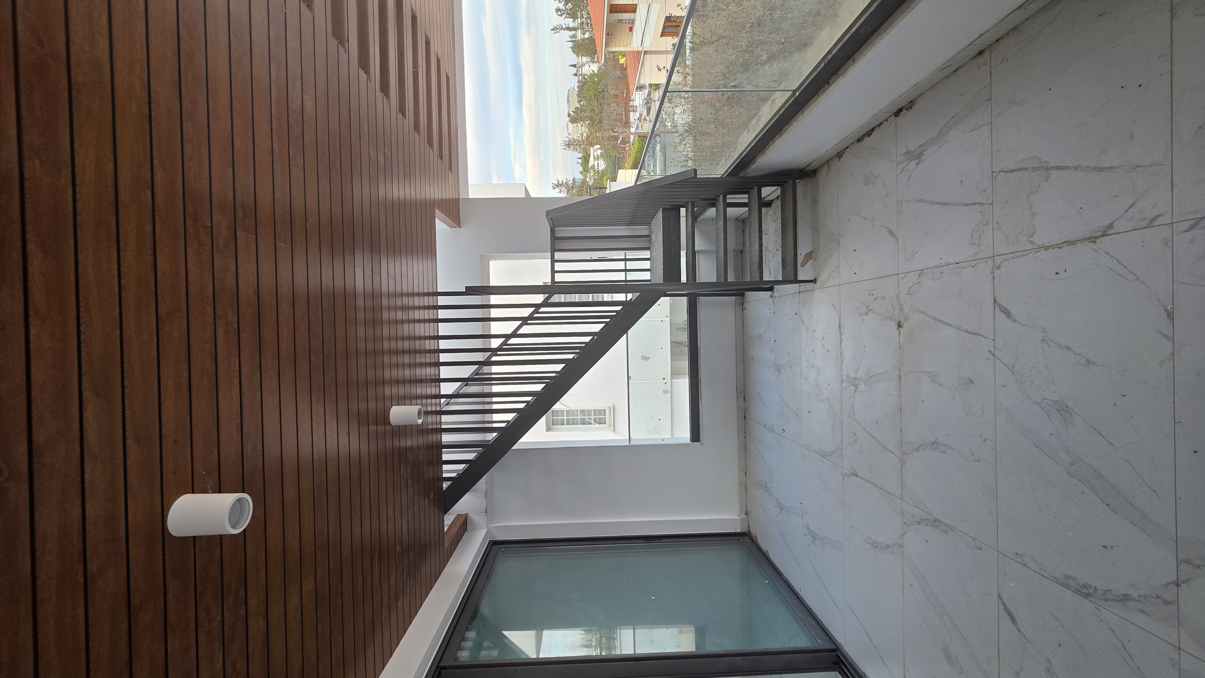 Brand new penthouse in Aglantzia with roof garden