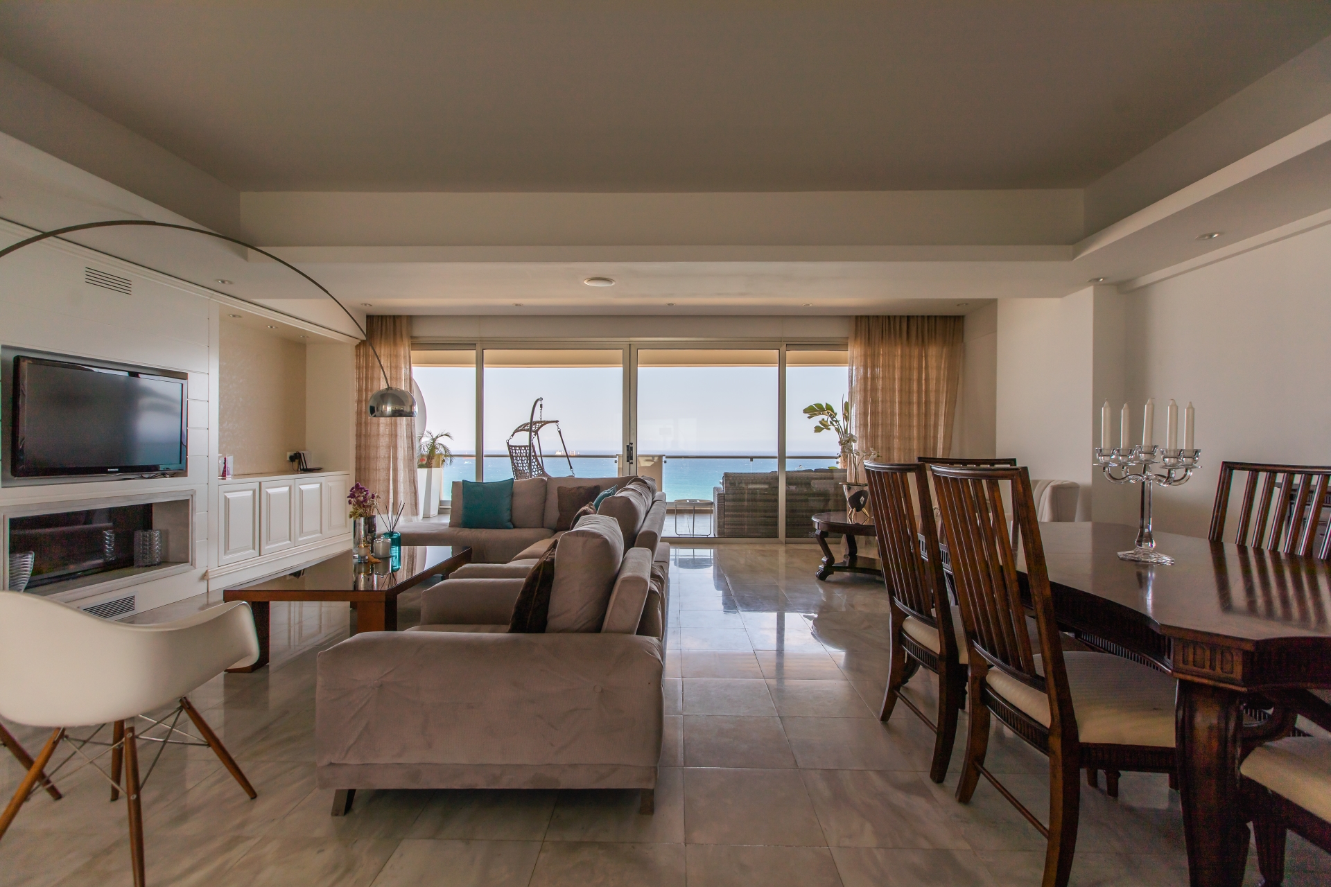 Two Bedroom Penthouse in Phinikoudes